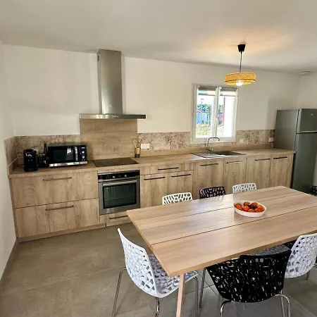 Bourdaines - Conciergerieland بيت للعطل *